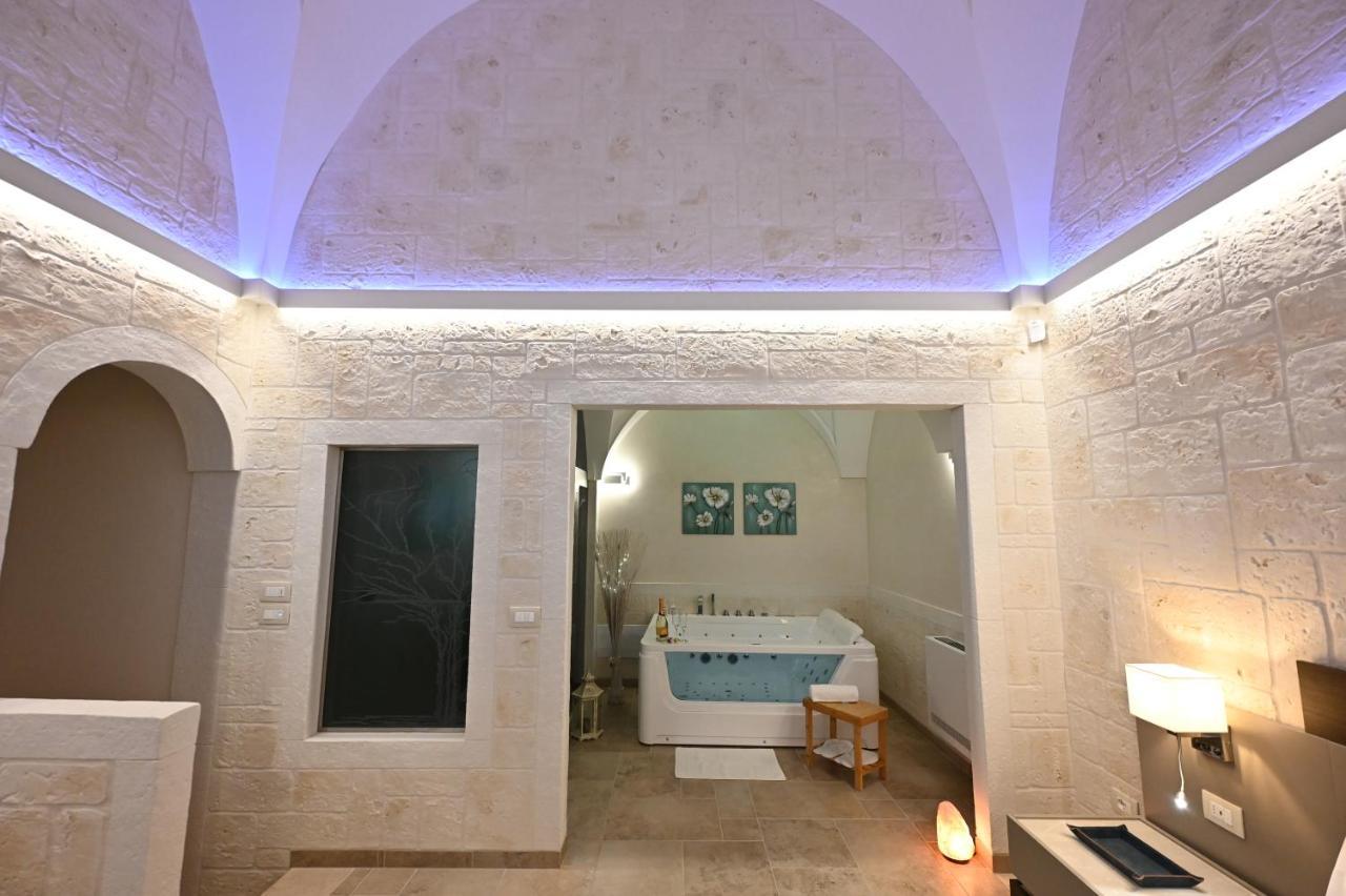 Suite Laurel Spa Con Idromassaggio Fasano Eksteriør billede