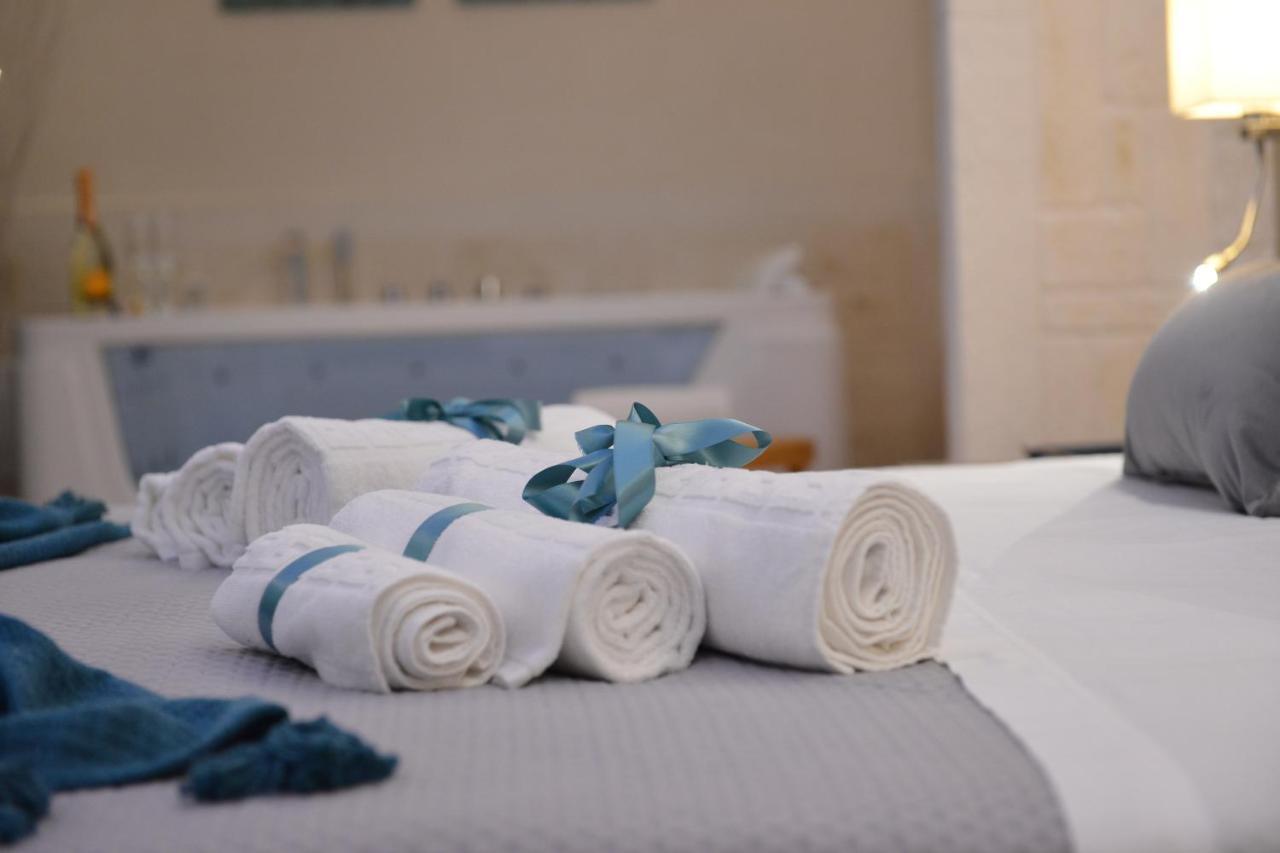 Suite Laurel Spa Con Idromassaggio Fasano Eksteriør billede
