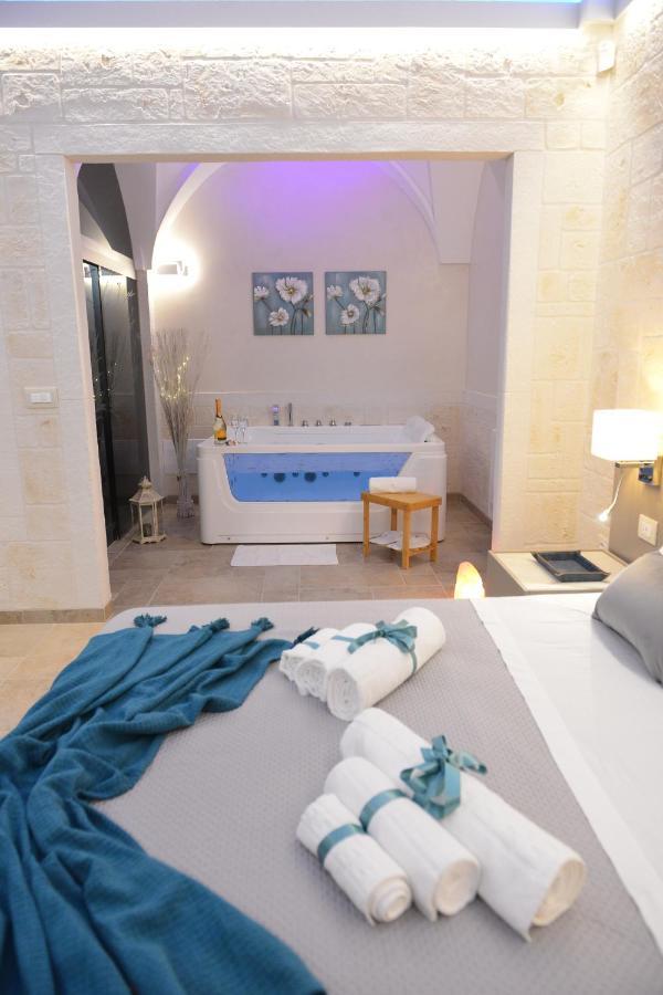 Suite Laurel Spa Con Idromassaggio Fasano Eksteriør billede