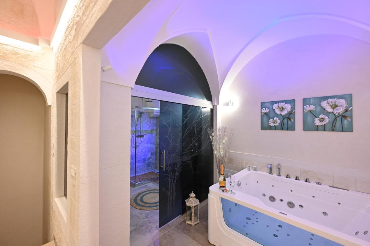 Suite Laurel Spa Con Idromassaggio Fasano Eksteriør billede