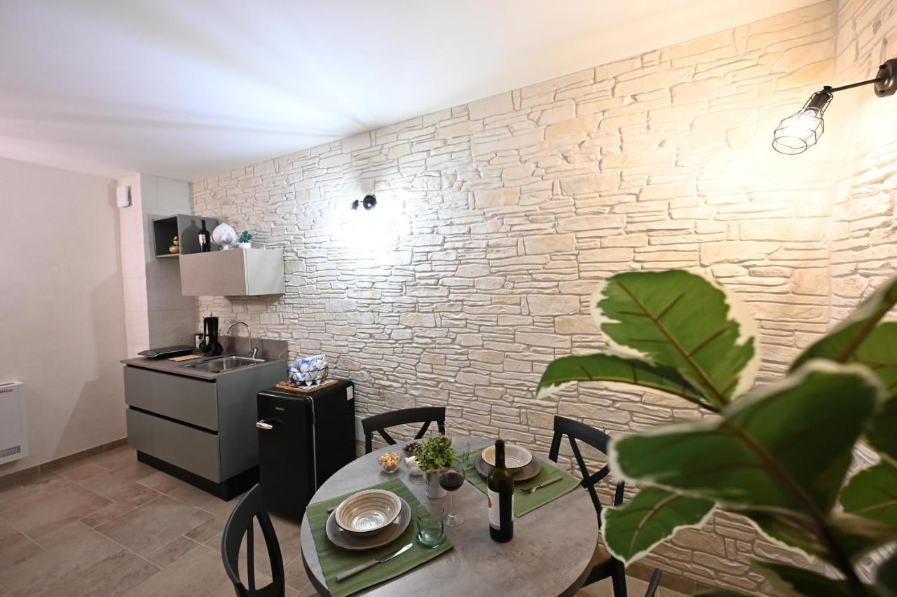 Suite Laurel Spa Con Idromassaggio Fasano Eksteriør billede