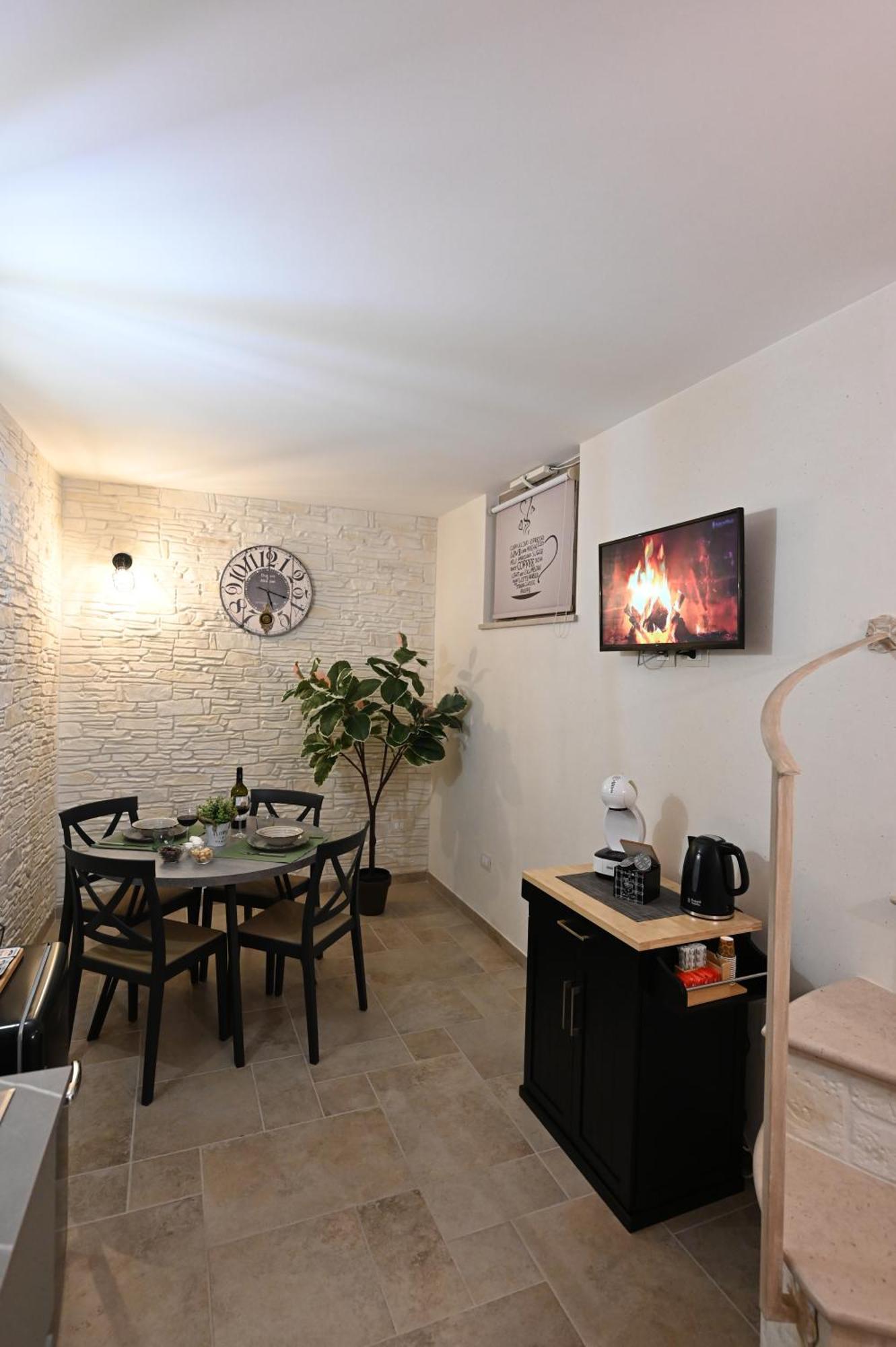 Suite Laurel Spa Con Idromassaggio Fasano Eksteriør billede